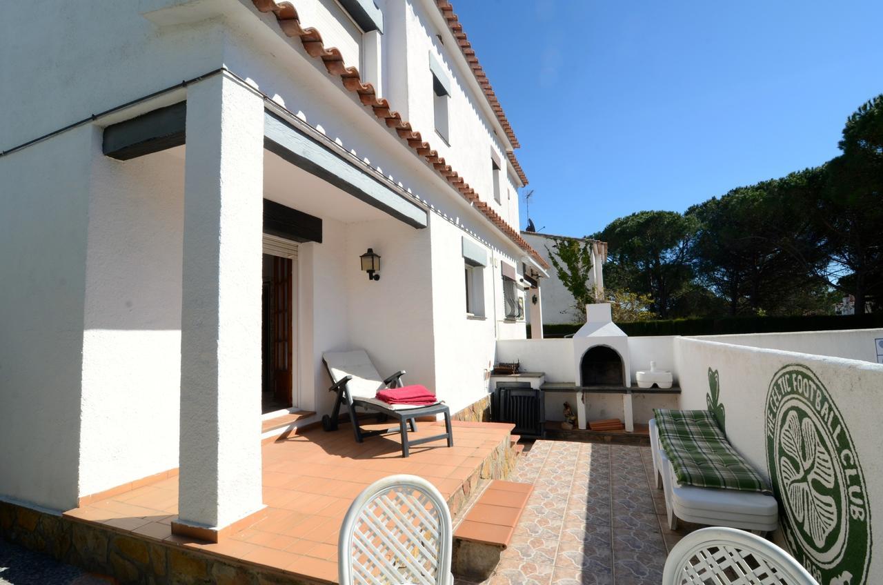 Avinguda Montgo Villa เลสกาลา ภายนอก รูปภาพ